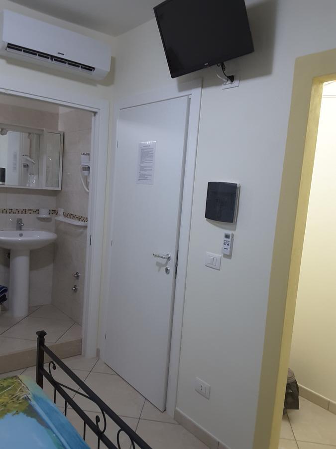 Stella Marina Rooms For Rent Portopalo Di Capo Passero Exteriör bild
